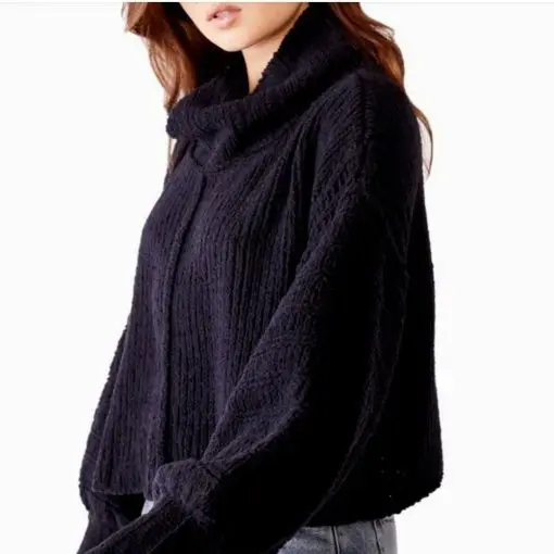 Free People Be Yours Black chenille chunky ribbed knit pullover features a relaxed crop fit and cowl neck with balloon sleeves M