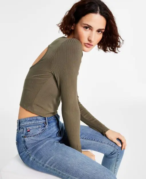 Tommy Jeans Women's Cut-Out Cropped Pullover Top L