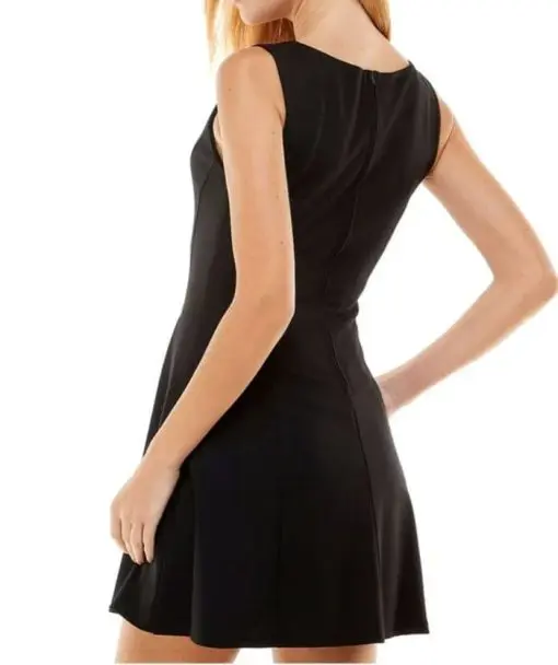 Sponsored

City Studio

CITY STUDIO Womens Black Stretch Zippered Pleated Lined Sleeveless V Neck Mini Cocktail Fit + Flare Dress Juniors 9 - Image 2