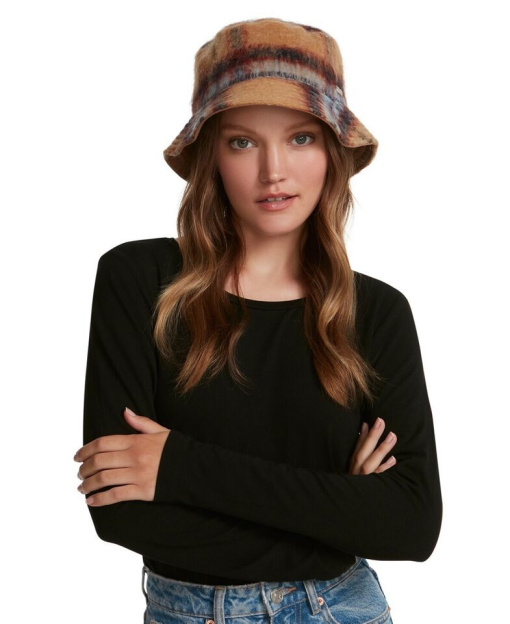 Steve Madden brings cozy style to your chilly days with this faux fur bucket hat ,one size - Image 2