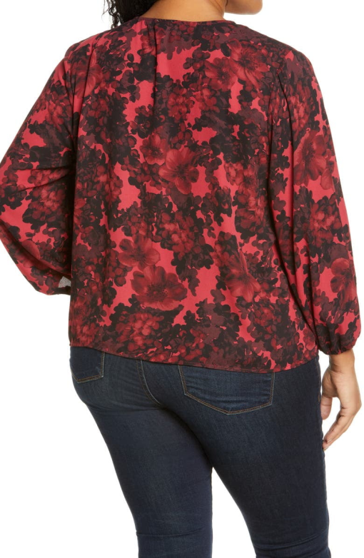 Vince Camuto Women's Floral Tie Front Top Red Size 2X - Image 2