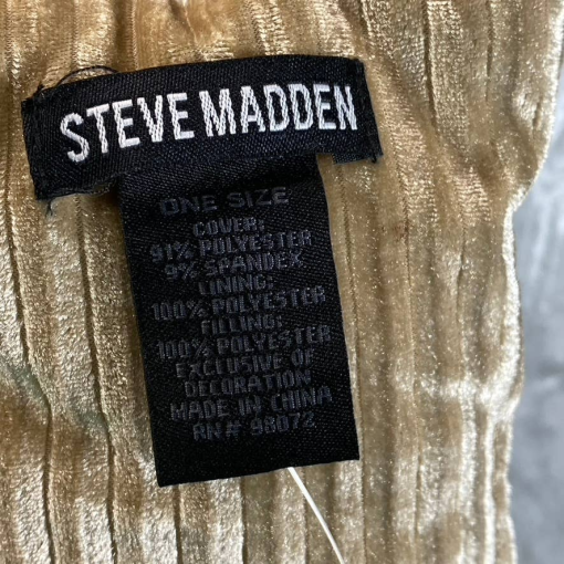 STEVE MADDEN Women's Tan Pull-Through Ribbed Velvet Puffer Scarf - Image 3