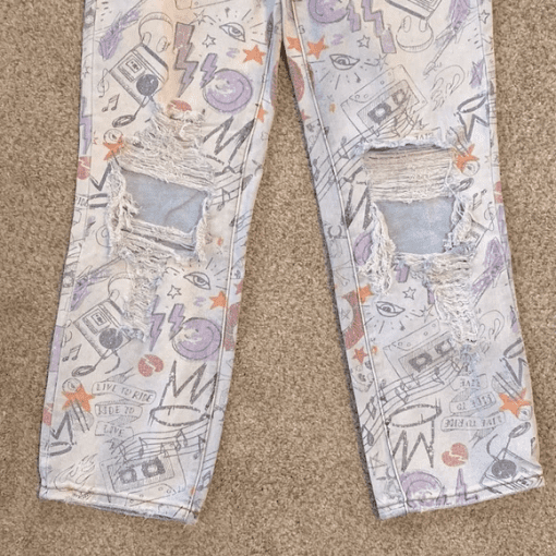 Madden Girl Graphic Graffiti Jeans 30 - Image 4