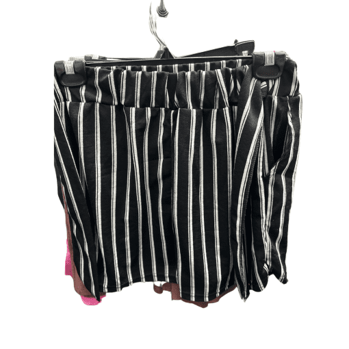 ST Classic Fashion Black Striped Shorts - Size S - Women's Bottoms - Image 2