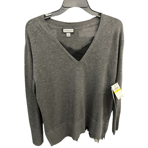 Sam & Jess Gray V-Neck Sweater Medium - Women's Knitwear