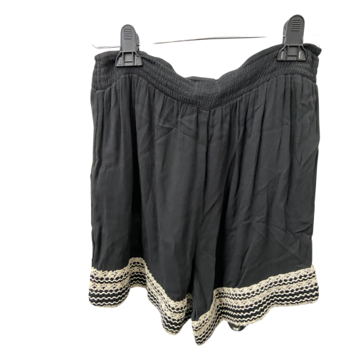 ICHI Black Shorts Size 36 - Women's Summer Bottoms