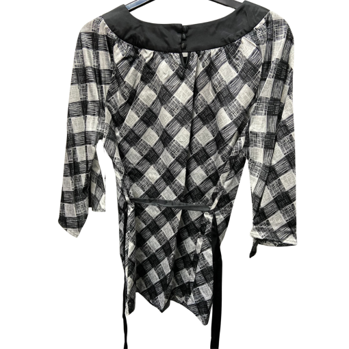 BCBG Maxazria Black & White Plaid Blouse - Size M - Top - Image 2