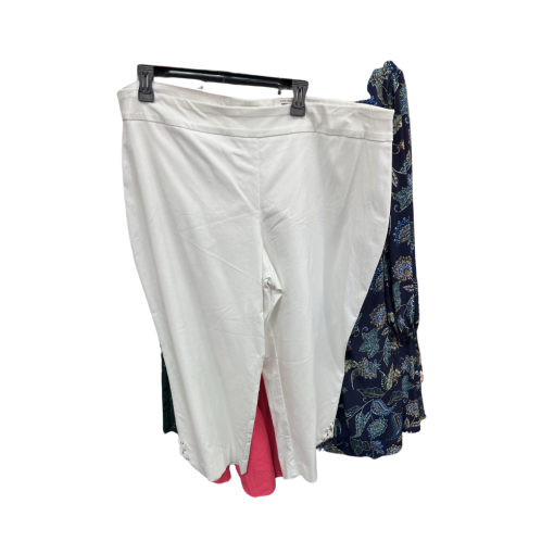 JM Collection Plus White Capri Pants 3X - Women's Bottoms