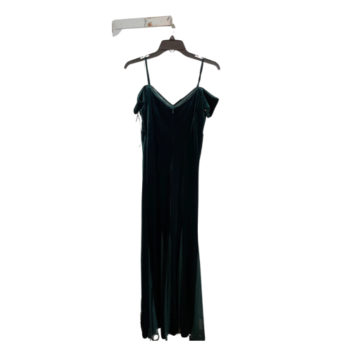 NightWay Emerald Velvet Gown Size 6 - Formal Dress - Image 2