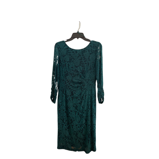 TAHARI Green Lace Dress Size 8 - Formal Wear